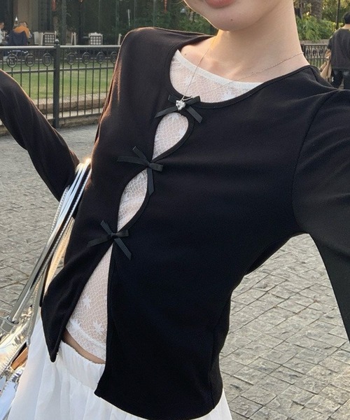 SHERU(シェル)の「リボンカットデザインショート丈ロングスリーブトップスc(Tシャツ/カットソー・レディース・ブラック/ブラック系その他・M)」の2枚目の写真