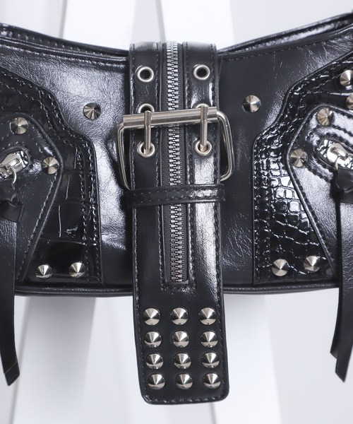 Diable baiser(ディアブルベーゼ)の「スタッズジップデザインショルダーミニバッグ(ショルダーバッグ・レディース・ブラック・FREE)」の18枚目の写真