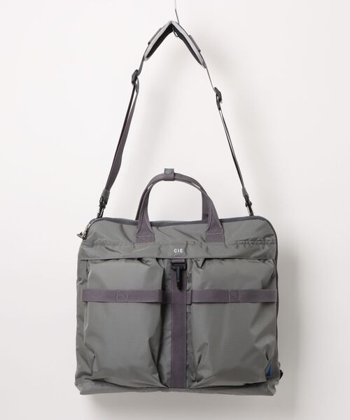 CIE(シー)の「【CIE】GRID-0 HELMET BAG(トートバッグ・メンズ・チャコールグレー/ライトグレー・FREE)」の2枚目の写真
