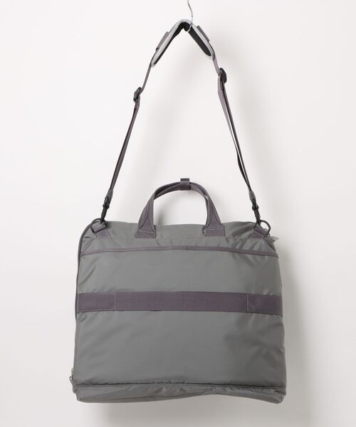 CIE(シー)の「【CIE】GRID-0 HELMET BAG(トートバッグ・メンズ・チャコールグレー/ライトグレー・FREE)」の3枚目の写真