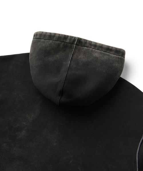 MMIC（エムエムアイシー）の「【MMIC】SHADE LAYER ZIP-UP HOODIE / 【エムエムアイシー】シェ－ドレイヤージップアップフーディー（パーカー・メンズ・ブラック・L/M）」の2枚目の写真