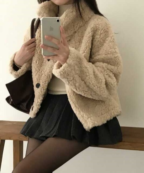 Ritzy（リッツィー）の「スタンドカラー プードルボアブルゾン ジャケット（ブルゾン・レディース・ホワイト/アイボリー/モカ・FREE）」の6枚目の写真