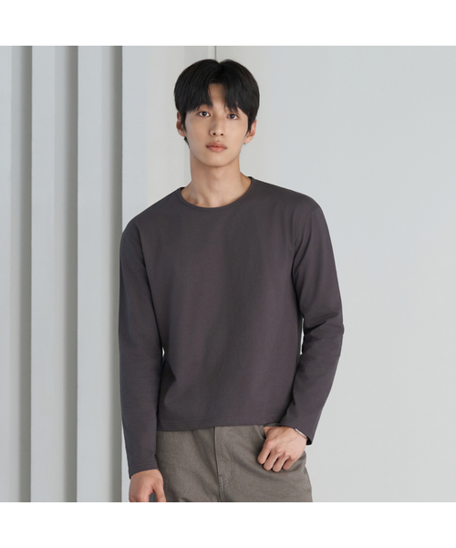 HYOJI(ヒョージ)の「26 FW ユーネックロングスリーブクロップTシャツ (3カラー)(Tシャツ/カットソー・メンズ・ホワイト/グレー/ブラック/チャコール・M/X-LARGE/L)」の4枚目の写真