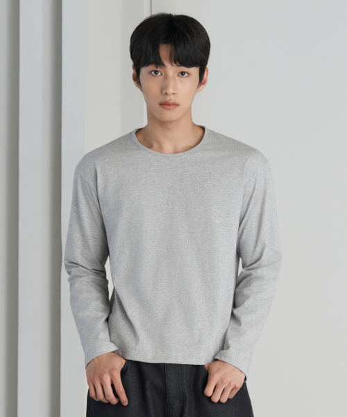 HYOJI(ヒョージ)の「26 FW ユーネックロングスリーブクロップTシャツ (3カラー)(Tシャツ/カットソー・メンズ・ホワイト/グレー/ブラック/チャコール・M/X-LARGE/L)」の6枚目の写真