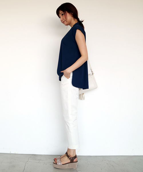 N.(N. Natural Beauty Basic)(エヌエヌナチュラルビューティーベーシック)の「コットンギャバセンタープレスパンツ(その他パンツ・レディース・ホワイト/ベージュ/ネイビー・SMALL/MEDIUM)」の13枚目の写真