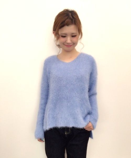 archives(アルシーヴ)の「Vネックシャギーニット(ニット/セーター・レディース・ピンク/アイボリー/ブラック/グレー/ブルー・MEDIUM)」の9枚目の写真