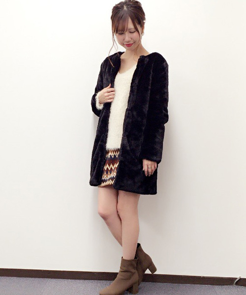 archives(アルシーヴ)の「Vネックシャギーニット(ニット/セーター・レディース・ピンク/アイボリー/ブラック/グレー/ブルー・MEDIUM)」の11枚目の写真