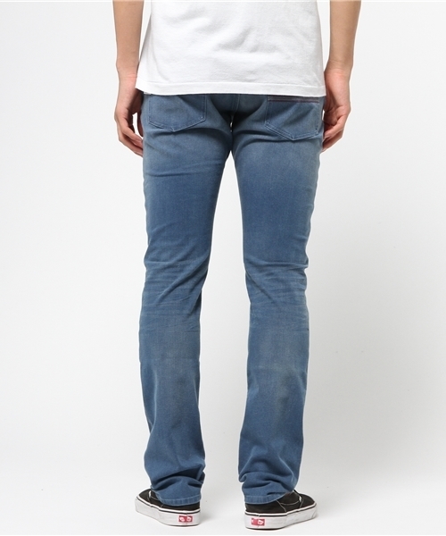 BLACK LABEL CRESTBRIDGE(ブラックレーベル・クレストブリッジ)の「BLUESKIN スキニーデニム(デニムパンツ・メンズ・ブルー・76/73/79/70/82)」の9枚目の写真