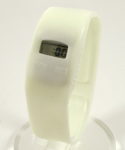 Vulture JOURNAL STANDARD（バルチャー）の「TOO LATE WATCH AURORA（アナログ腕時計・メンズ・ピンク/グリーン/ライトブルー/ホワイト・LARGE/MEDIUM）」の2枚目の写真