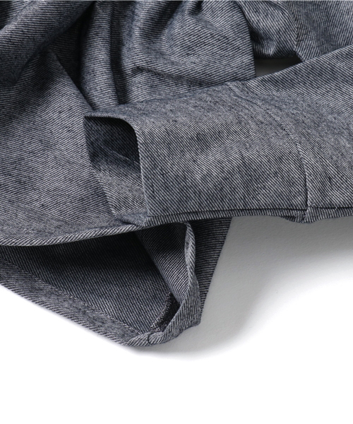 CHUBBYGANG（チャビーギャング）の「フリルデザインロングTシャツ（シャツ/ブラウス・キッズ・ブラック/インディゴブルー/ホワイト・120/160/110/130/140/150/100）」の6枚目の写真