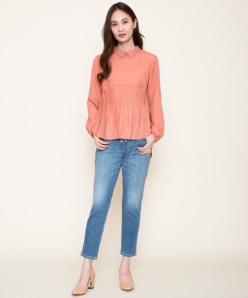 Moname(モナーム)の「MONAME テーパード デニムパンツ EASY PANTS(イージーパンツ)/41171001(デニムパンツ・レディース・ライトブルー・M/SS/S)」の16枚目の写真