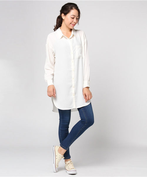 earth music&ecology(アースミュージックアンドエコロジー)の「とろみシャツワンピース(シャツワンピース・レディース・オフホワイト/ライトグレー/ネイビー/ストライプ・FREE)」の8枚目の写真