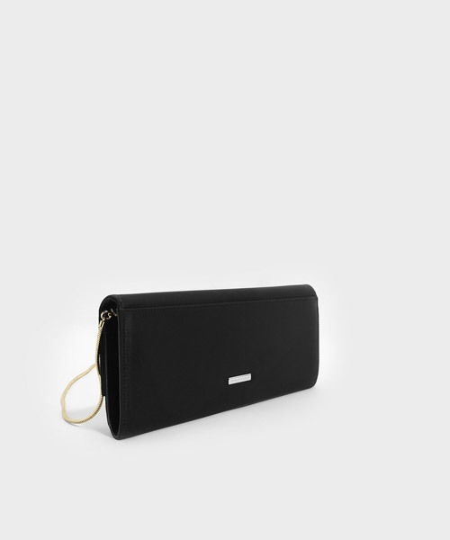 CHARLES & KEITH（チャールズ & キース）の「ベーシックフロントフラップクラッチ / BASIC FRONT FLAP CLUTCH（クラッチバッグ・レディース・ブラック/ブラック系その他・S）」の4枚目の写真