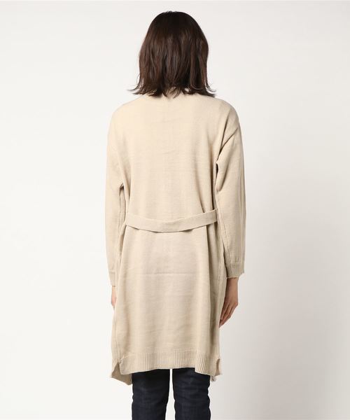 LBC(エルビーシー)の「バックベルトロングカーディガン(カーディガン/ボレロ・レディース・チャコールグレー/ライトパープル/ベージュ・MEDIUM/LARGE)」の4枚目の写真