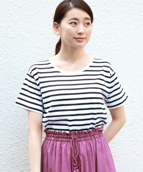 LEPSIM(レプシィム)の「ADDICOTTOボーダーTEE 779759(Tシャツ/カットソー・レディース・ホワイト×ブラック/ホワイト×グレー/ベージュ系その他・MEDIUM/LARGE)」の2枚目の写真