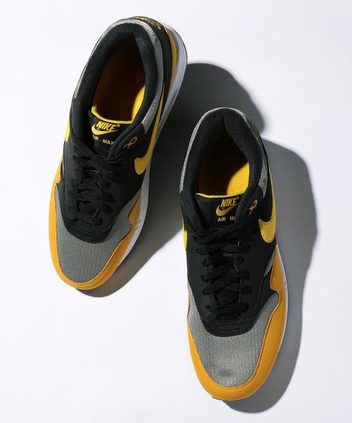 NIKE（ナイキ）の「＜NIKE＞ AIR MAX 1/エアマックス1（スニーカー・メンズ・イエロー/ワインレッド・29cm/27cm/27.5cm/26cm/28cm/26.5cm）」の2枚目の写真