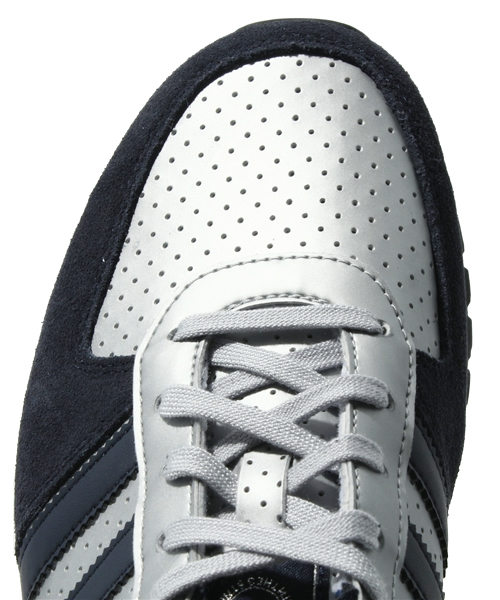 ジェニー着用【adidas】Adi Racer レーサー ロゴ 黒/白/シルバー ジェニー着用【adidas】Adi Racer レーサー ロゴ 黒/白/シルバー
