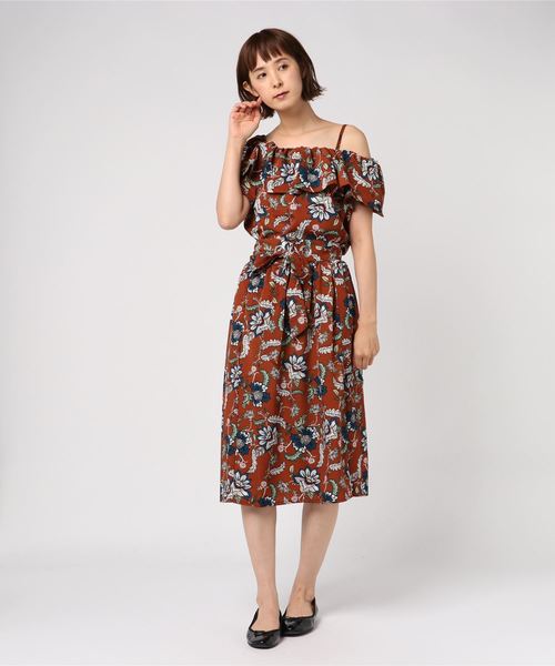 GeeRA（ジーラ）の「２ＷＡＹブラウス＆スリットスカート【２点セット】（アンサンブル・レディース・ブラック/レンガ・LARGE/X-LARGE/MEDIUM）」の7枚目の写真