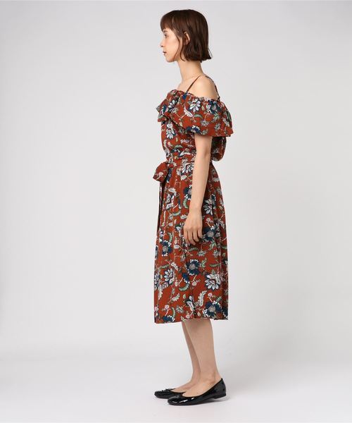 GeeRA（ジーラ）の「２ＷＡＹブラウス＆スリットスカート【２点セット】（アンサンブル・レディース・ブラック/レンガ・LARGE/X-LARGE/MEDIUM）」の3枚目の写真