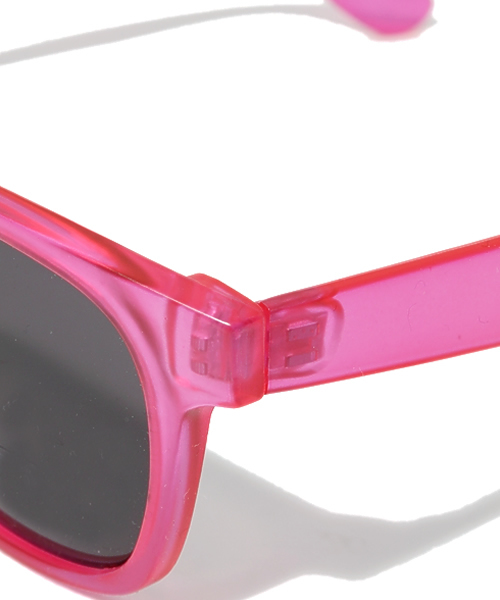 WEGO（ウィゴー）の「WEGO/カラーフレームサングラス（サングラス・メンズ・ホワイト/ブルー/イエロー/レッド・FREE）」の8枚目の写真