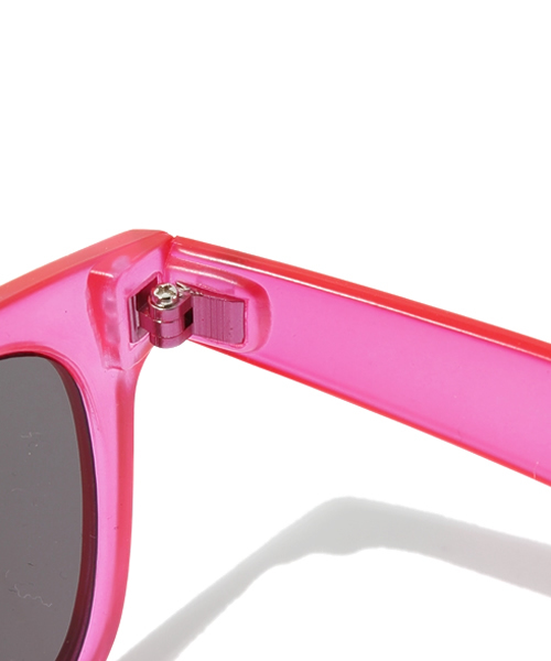 WEGO（ウィゴー）の「WEGO/カラーフレームサングラス（サングラス・メンズ・ホワイト/ブルー/イエロー/レッド・FREE）」の9枚目の写真