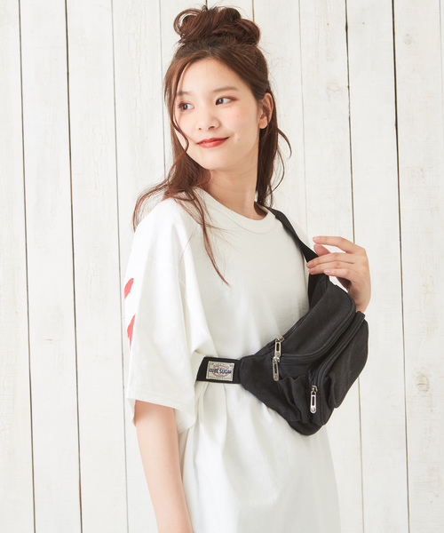 CUBE SUGAR(キューブシュガー)の「キャンバスウエストポーチ(ボディバッグ/ウエストポーチ・レディース・ブラック/カーキ・M)」の8枚目の写真