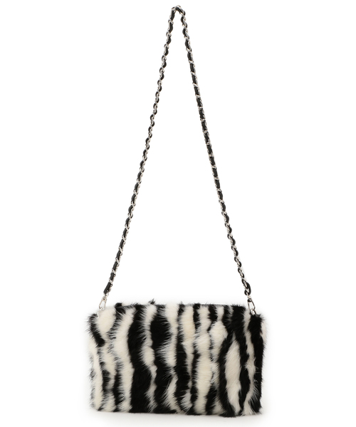 LOVELESS（ラブレス）の「【LOVELESS】モノトーンミンクストライプ2WAYファーショルダーバッグ（ショルダーバッグ・レディース・オフホワイト・FREE）」の3枚目の写真