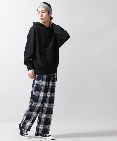 WEGO（ウィゴー）の「WEGO VINTAGE/ヘビーウェイトビッグシルエットパーカー（パーカー・メンズ・ブラック/ダークグリーン/ダークブラウン/オフホワイト/杢グレー/ワイン/グリーン系その他/ライトベージュ・MEDIUM/LARGE/X-LARGE）」の12枚目の写真