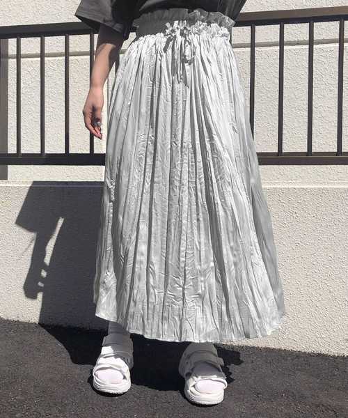 one after another NICE CLAUP（ワンアフターアナザーナイスクラップ）の「クリンクル加工プリーツスカート（スカート・レディース・ベージュ/パープル/サックスブルー/アイボリー・FREE）」の3枚目の写真