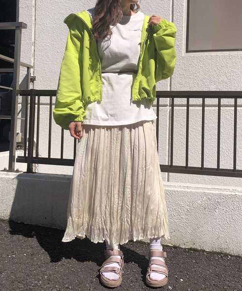 one after another NICE CLAUP（ワンアフターアナザーナイスクラップ）の「クリンクル加工プリーツスカート（スカート・レディース・ベージュ/パープル/サックスブルー/アイボリー・FREE）」の12枚目の写真