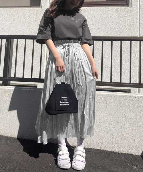 one after another NICE CLAUP（ワンアフターアナザーナイスクラップ）の「クリンクル加工プリーツスカート（スカート・レディース・ベージュ/パープル/サックスブルー/アイボリー・FREE）」の16枚目の写真