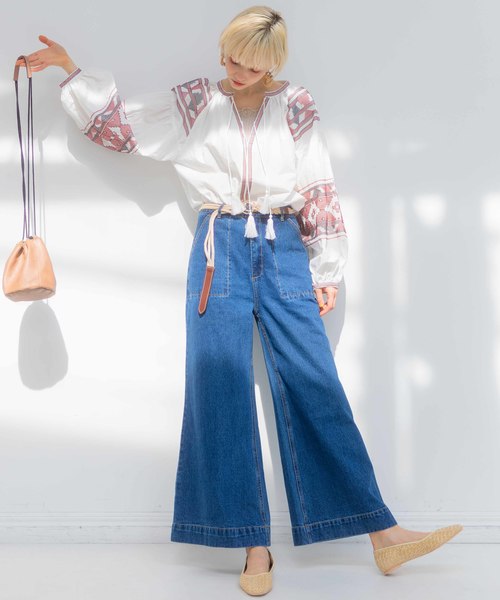 archives（アルシーヴ）の「ボリュームスリーブ刺繍ブラウス（シャツ/ブラウス・レディース・ブラック/オフホワイト/マスタード・MEDIUM）」の8枚目の写真