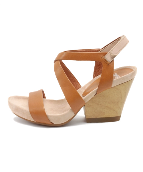 CAMPER(カンペール)の「ALLEGRA (アレグラ)(サンダル・レディース・ライトブラウン・24.0cm/25.0cm/23.0cm/22.5cm/23.5cm)」の5枚目の写真