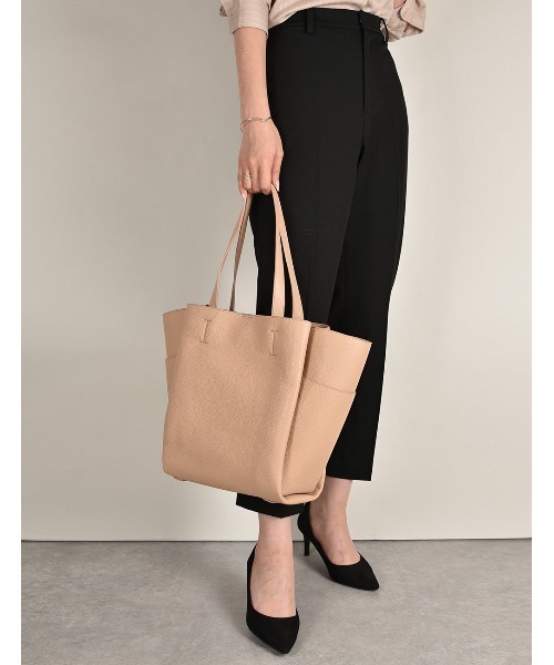 MONICA（モニカ）の「収納いっぱいA4トート（トートバッグ・レディース・ブラック/グレー/ライトグレー/アイボリー/グリーン/チョコ/ピンク系その他/ダークブルー/ベージュ/グレイッシュベージュ/ネイビー/ライトグリーン/ブラウン系その他・FREE）」の7枚目の写真