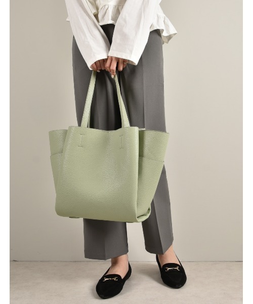 MONICA（モニカ）の「収納いっぱいA4トート（トートバッグ・レディース・ブラック/グレー/ライトグレー/アイボリー/グリーン/チョコ/ピンク系その他/ダークブルー/ベージュ/グレイッシュベージュ/ネイビー/ライトグリーン/ブラウン系その他・FREE）」の10枚目の写真