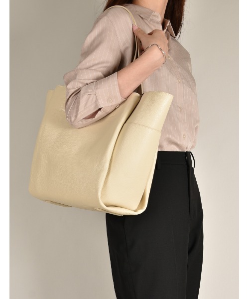 MONICA（モニカ）の「収納いっぱいA4トート（トートバッグ・レディース・ブラック/グレー/ライトグレー/アイボリー/グリーン/チョコ/ピンク系その他/ダークブルー/ベージュ/グレイッシュベージュ/ネイビー/ライトグリーン/ブラウン系その他・FREE）」の20枚目の写真