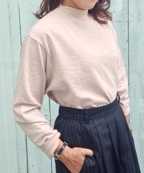 Kastane（カスタネ）の「【Kastane】ハイネックプルオーバー（Tシャツ/カットソー・レディース・ピンクベージュ/ネイビー/ダークブルー/オフホワイト/レッド/ブラック/ピンク・FREE）」の6枚目の写真