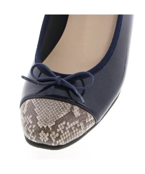 JELLY BEANS（ジェリービーンズ）の「【WEB限定】【レイン対応】コンビトゥレインバレエ(303-7371)JELLY BEANS(ジェリービーンズ)（レインシューズ・レディース・ブラック/アイボリー/ベージュ/ネイビー/ラベンダー・23/24.5/23.5/22.5/24）」の12枚目の写真