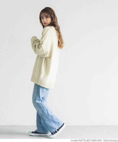 coca(coca)(コカ)の「ローゲージVネックニット(ニット/セーター・レディース・チャコールグレー/アイボリー・ONE SIZE)」の3枚目の写真