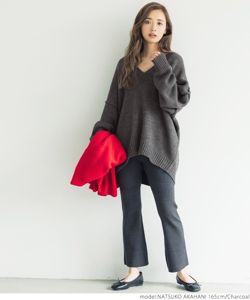 coca(coca)(コカ)の「ローゲージVネックニット(ニット/セーター・レディース・チャコールグレー/アイボリー・ONE SIZE)」の12枚目の写真