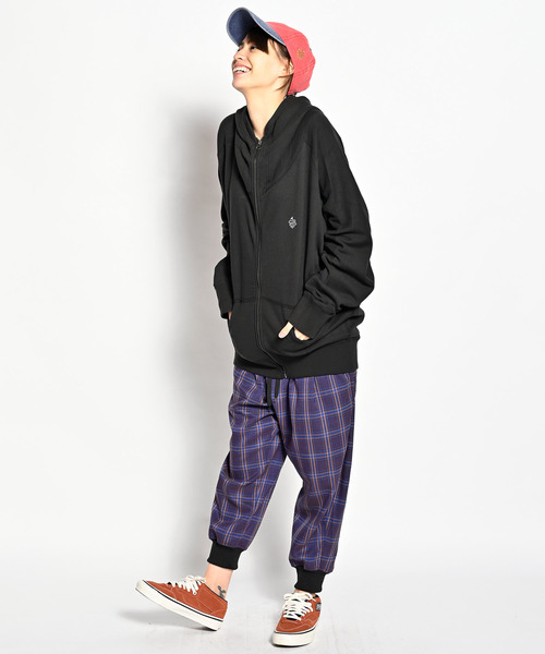 ALDIES(アールディーズ)の「Jimmy Zip Parka / ジミージップパーカー(パーカー・メンズ・ブラック/パープル/バーガンディー・MEDIUM/LARGE)」の2枚目の写真
