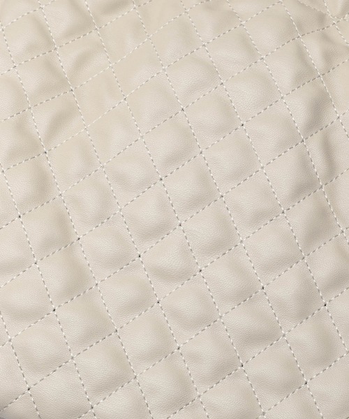 GLOBAL WORK（グローバルワーク）の「キルティング巾着BAG/923485（ショルダーバッグ・レディース・アイボリー/ブラック/ワインレッド・ONE SIZE）」の16枚目の写真