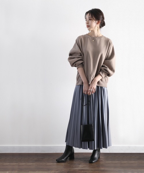 classicalelf(クラシカルエルフ)の「キッズ バックステッチ裏起毛スウェット(長袖)(スウェット・キッズ・ブラック/アイボリー/モカ/グレイッシュベージュ・130/140/150)」の12枚目の写真