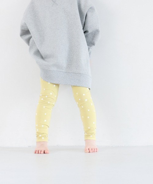 LOWRYS FARM(ローリーズファーム)の「ミニドットレギンス 926840(レギンス/スパッツ・キッズ・ベージュ/グレー/イエロー/グリーン・32/31/33/130cm(120-130cm))」の4枚目の写真