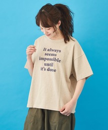 CUBE SUGAR（キューブシュガー）の「綿麻 スラブ天竺 ロゴプリントＴシャツ（Tシャツ/カットソー）」