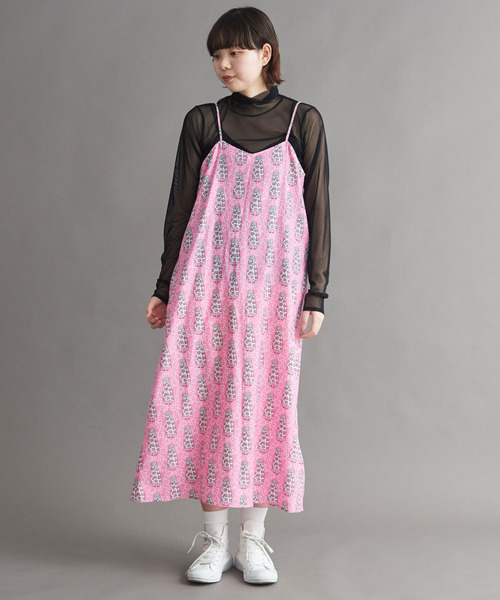 I am I in fact...（アイアムアイインファクト）の「●LOVERS プリント　キャミワンピース（ワンピース・レディース・ピンク/チャコールグレー・FREE）」の4枚目の写真