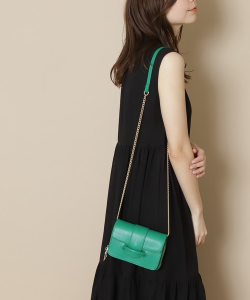 N.（N. Natural Beauty Basic）（エヌエヌナチュラルビューティーベーシック）の「◆ボリュームベルトチェーンミニショルダーバッグ（ショルダーバッグ・レディース・オフホワイト/ブラック/グリーン・ﾌﾘ-）」の6枚目の写真