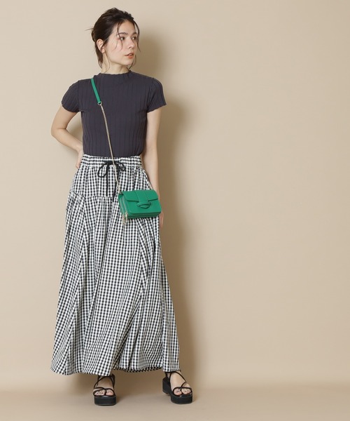 N.（N. Natural Beauty Basic）（エヌエヌナチュラルビューティーベーシック）の「◆ボリュームベルトチェーンミニショルダーバッグ（ショルダーバッグ・レディース・オフホワイト/ブラック/グリーン・ﾌﾘ-）」の5枚目の写真