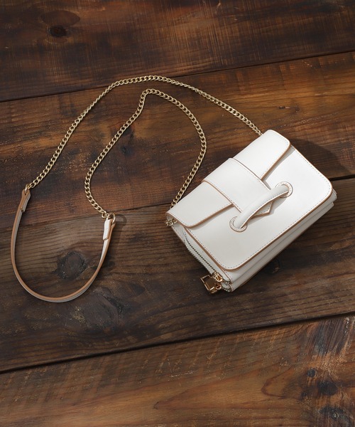 N.（N. Natural Beauty Basic）（エヌエヌナチュラルビューティーベーシック）の「◆ボリュームベルトチェーンミニショルダーバッグ（ショルダーバッグ・レディース・オフホワイト/ブラック/グリーン・ﾌﾘ-）」の8枚目の写真