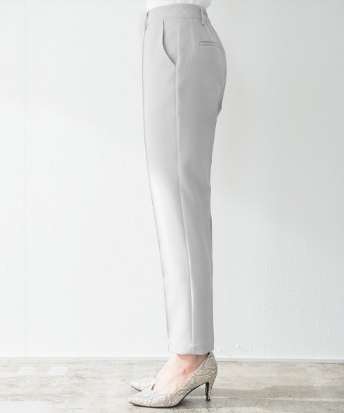 Pierrot（ピエロ）の「ピンタックストレートパンツ（その他パンツ・レディース・ブラック/グレー/ピンク/ライトベージュ/マスタード/ブラウン/ラベンダー/グレー系その他/グリーン/ブルーグリーン/モカ/ネイビー/ピンク系その他・M/L/PS/PM/PL/TL/S/TM）」の15枚目の写真